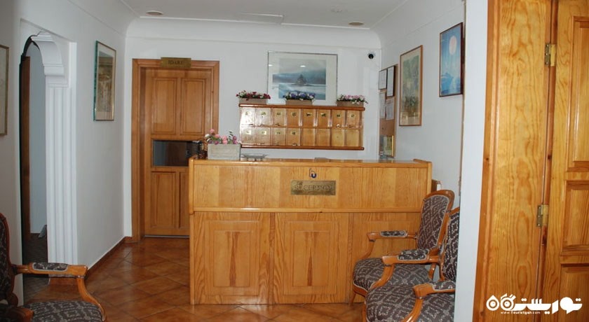 میز پذیرش هتل اورجو